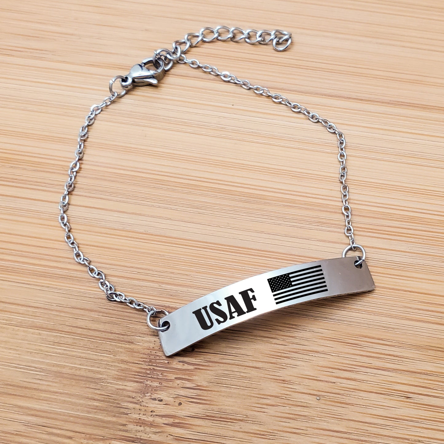 AMERICAN FLAG BRACELET