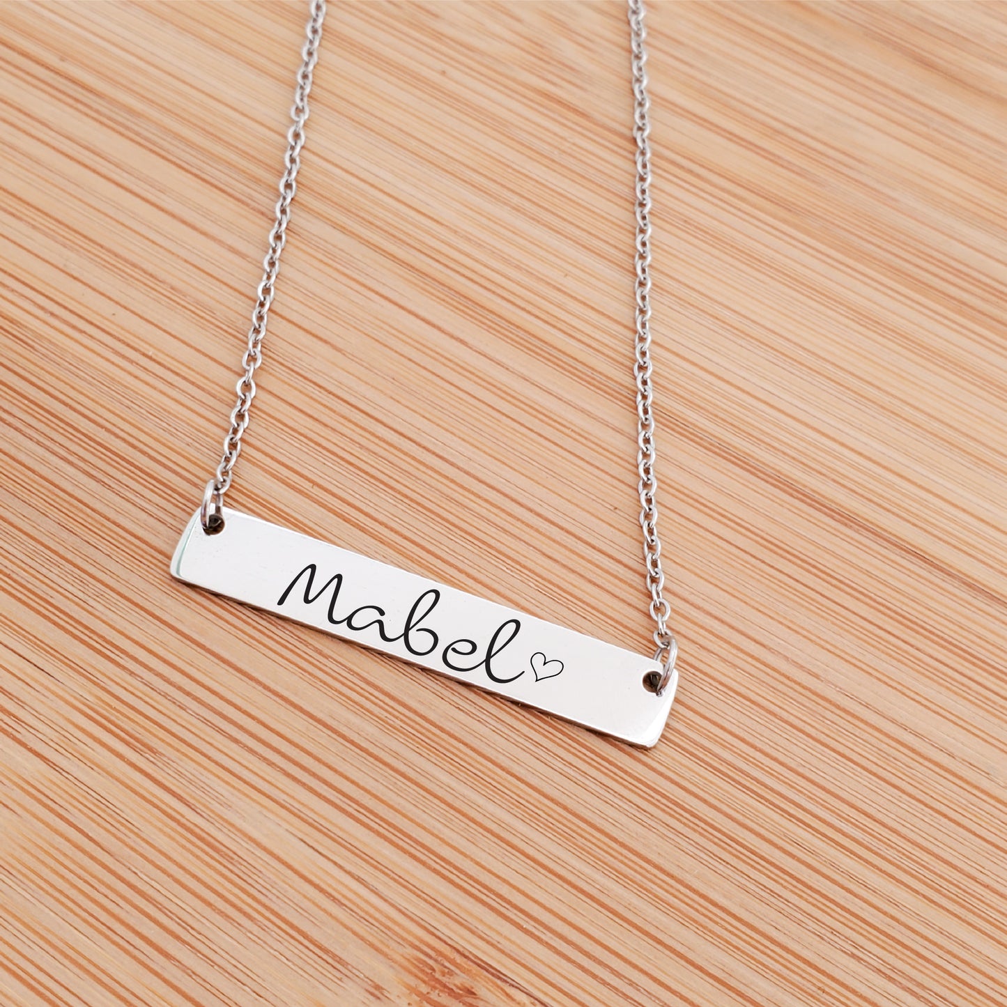 CAROLINA BAR NECKLACE