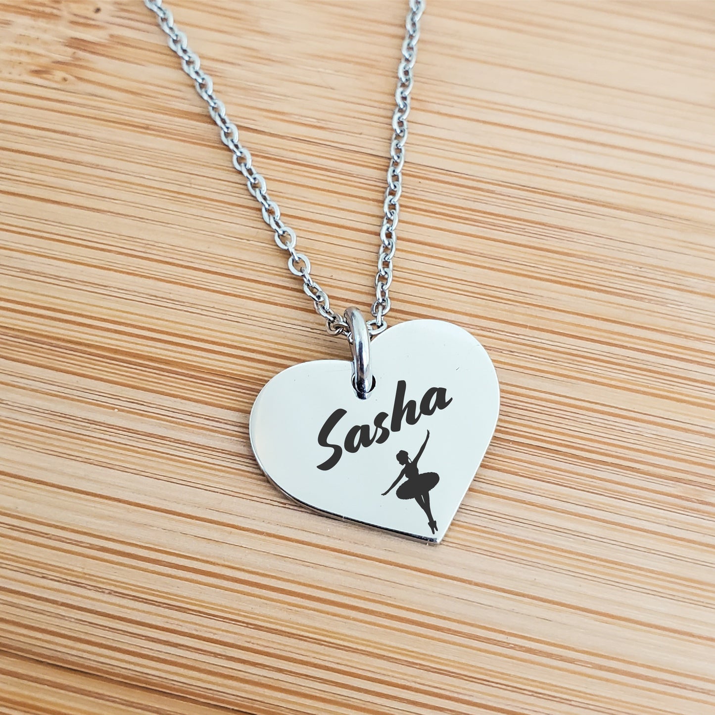 DANCE HEART NECKLACE