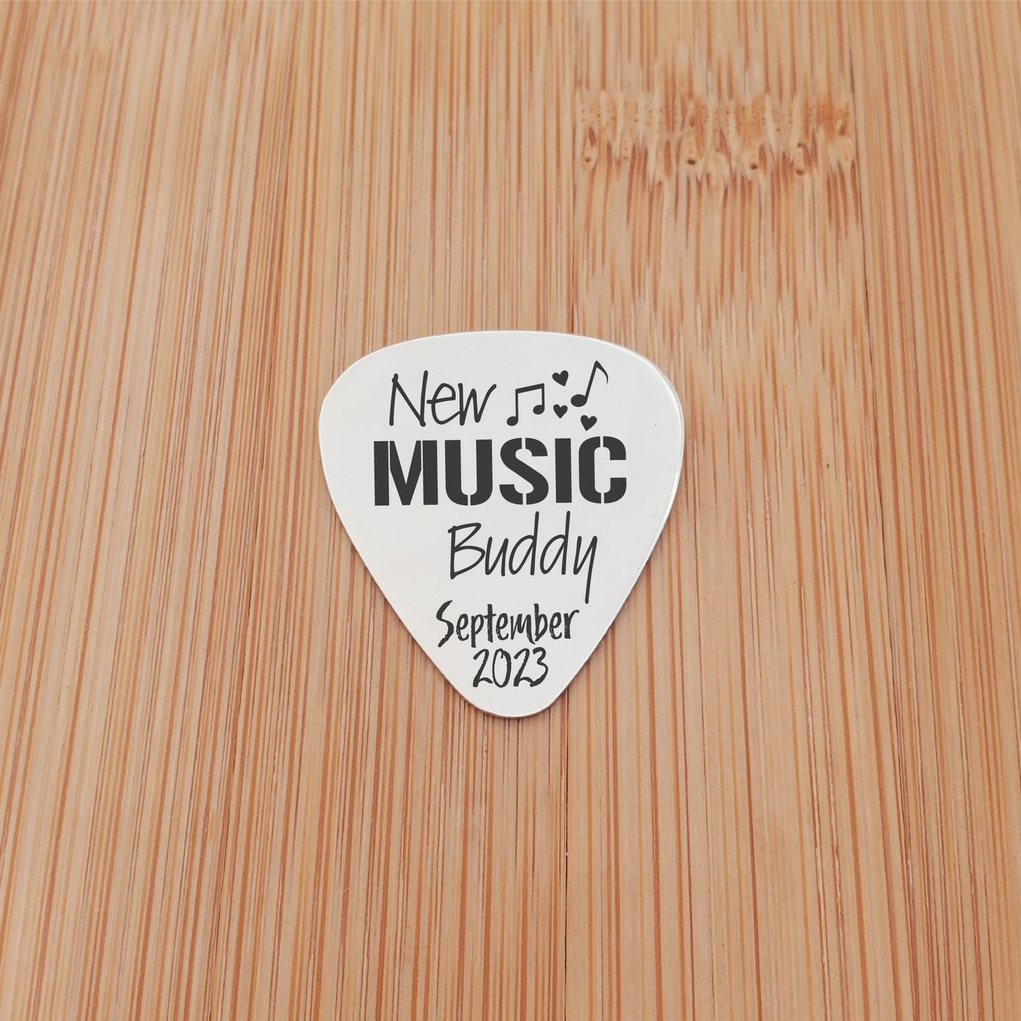 MUSIC BUDDY GUITAR PICK