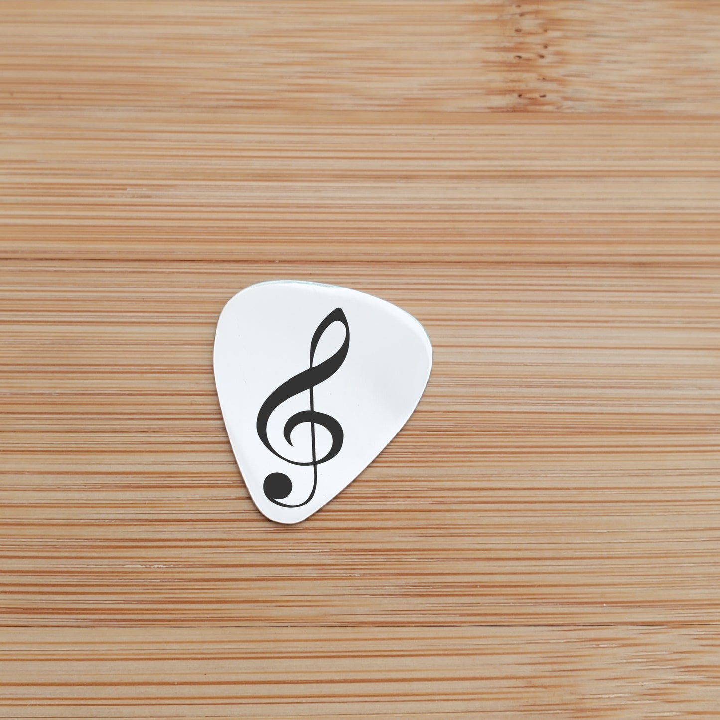 MUSIC NOTE GUITAR PICK