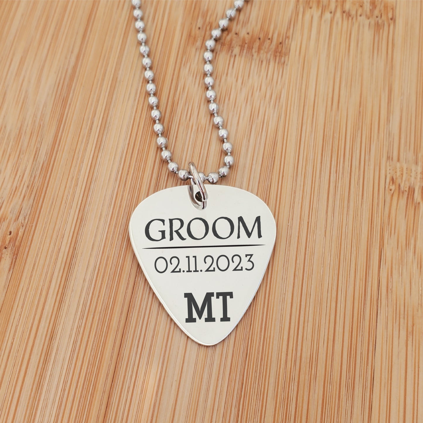 WEDDING TITLE PICK NECKLACE