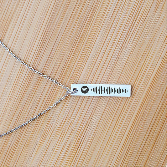 SPOTIFY CODE NECKLACE